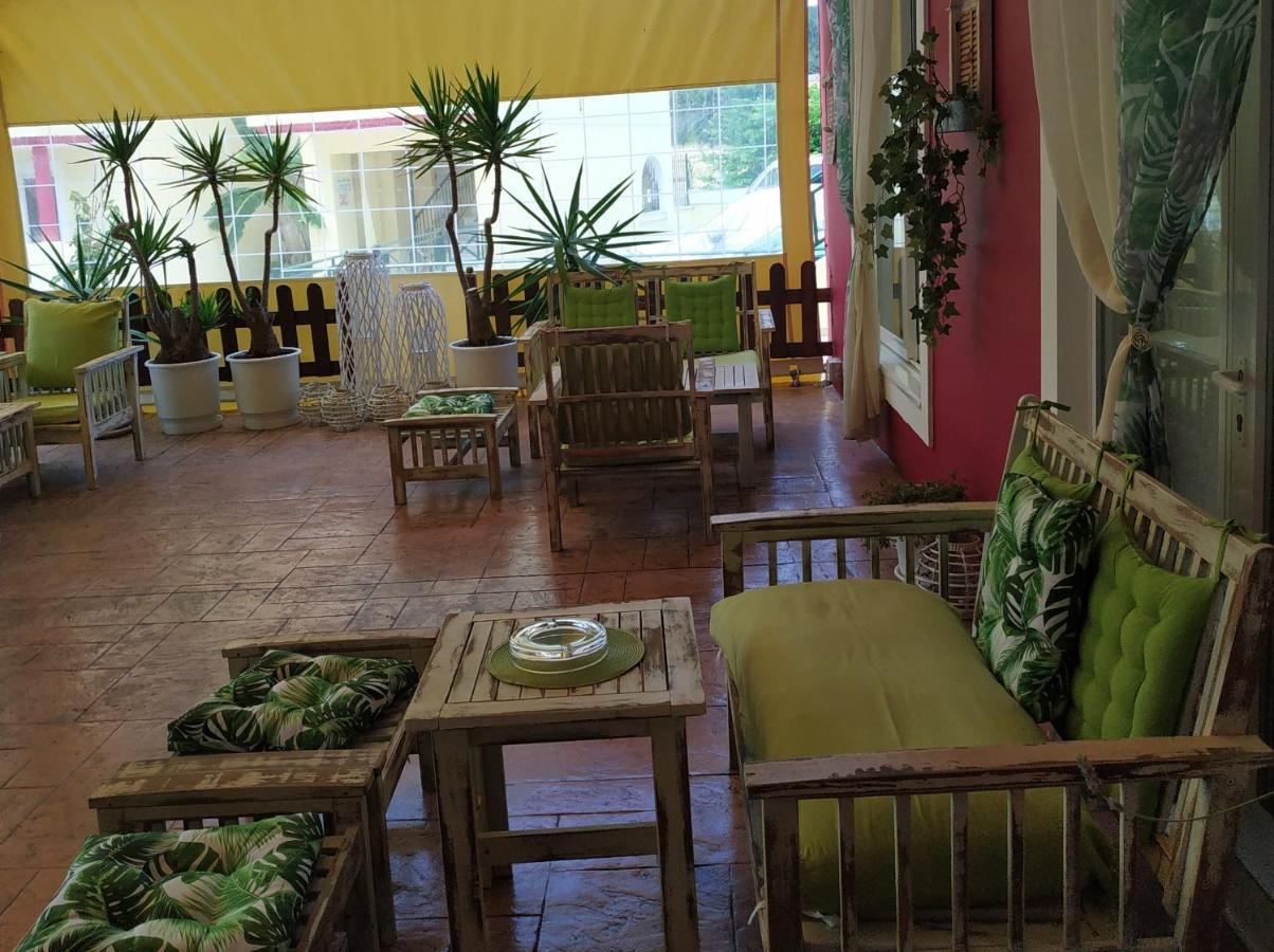 Damia Apts Hotel apartamentowy 2*