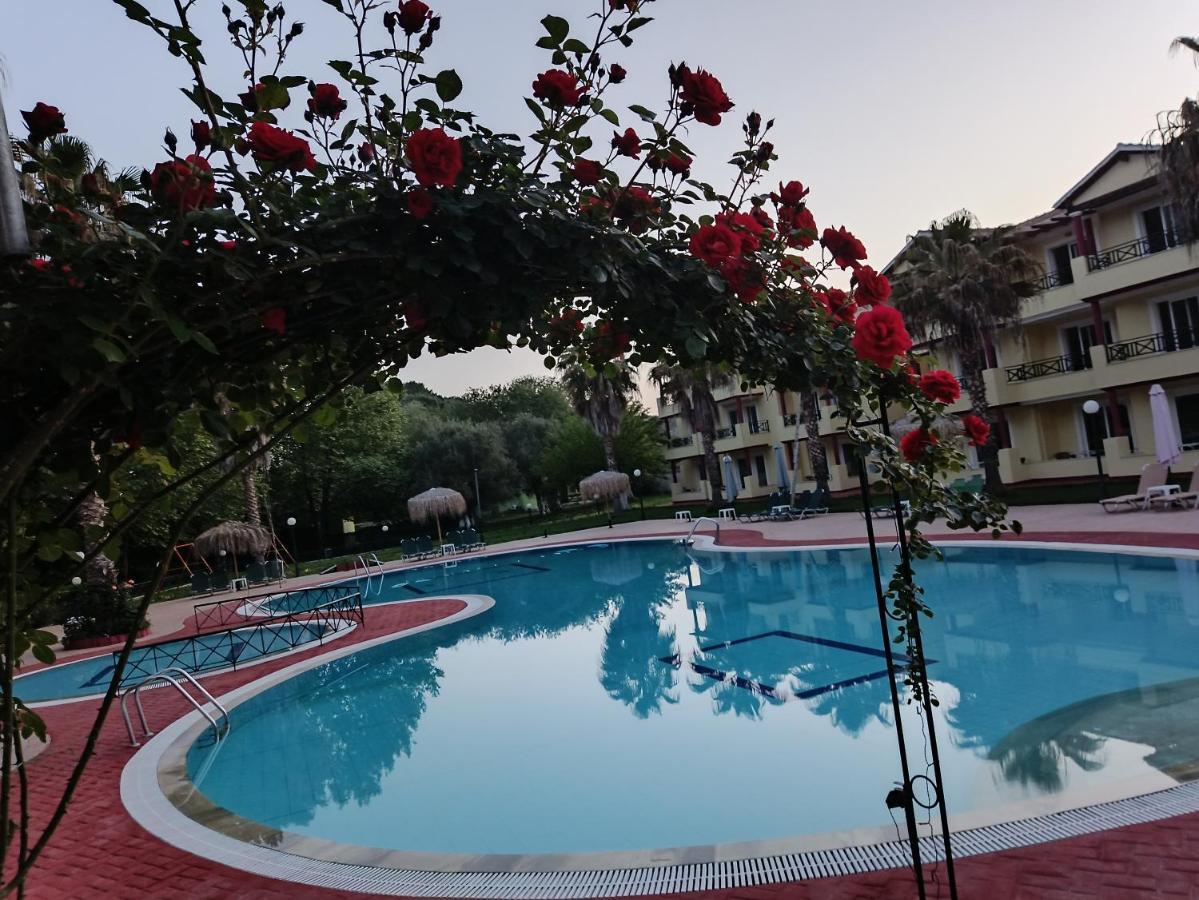 Aparthotel Damia Apts Sidárion