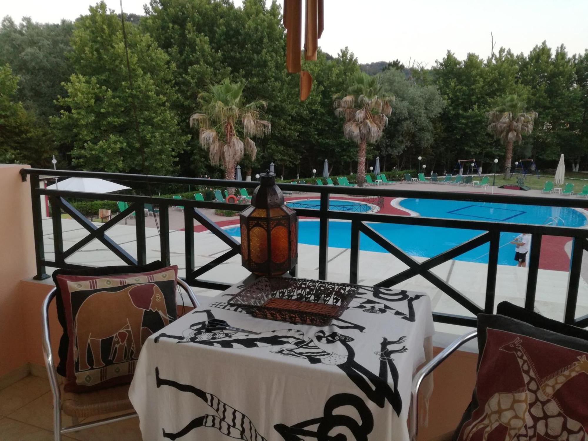 Damia Apts Aparthotel 2*